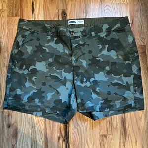 Old Navy Everyday Short Mid Rise